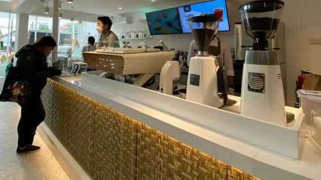 Rumah Pecinta Kopi Terbesar di Jogja Hadir dengan Konsep Futuristik