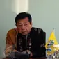 Ketua Umum Partai Golkar Setya Novanto (kiri) didampingi Sekjen Partai Golkar Idrus Marham memberikan keterangan mengenai pelaksanaan Pilkada Serentak tahun 2017 di Kantor DPP Partai Golkar, Slipi, Jakarta, Jumat (17/2). (Liputan6.com/Johan Tallo)