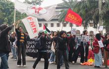 Demo Setahun Prabowo-Gibran di Bandung, Mahasiswa Keracunan MBG hingga Janji 19 Lapangan Kerja