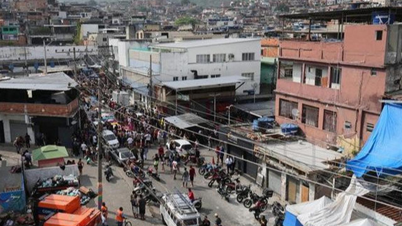 VIDEO: Bak Medan Tempur! Aparat Kepung Gembong Narkoba Brasil, 64 Orang Tewas