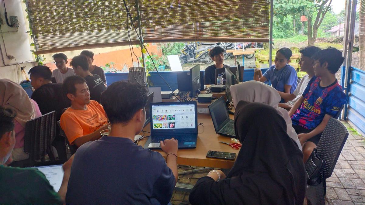 Desa Siber Indonesiaukes Pemalang untuk Meningkatkan Literasi Teknologi
