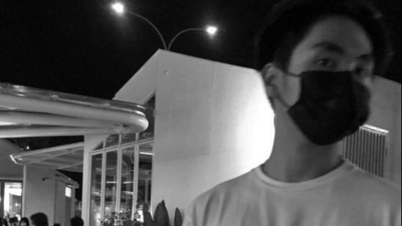 "Dari awal, aku sudah dapat vibe lagu ini yang, menurutku, TikTok-able. Rasanya, aku bisa membayangkan waktu lagu ini dipakai di video-video galau yang dibuat orang-orang.