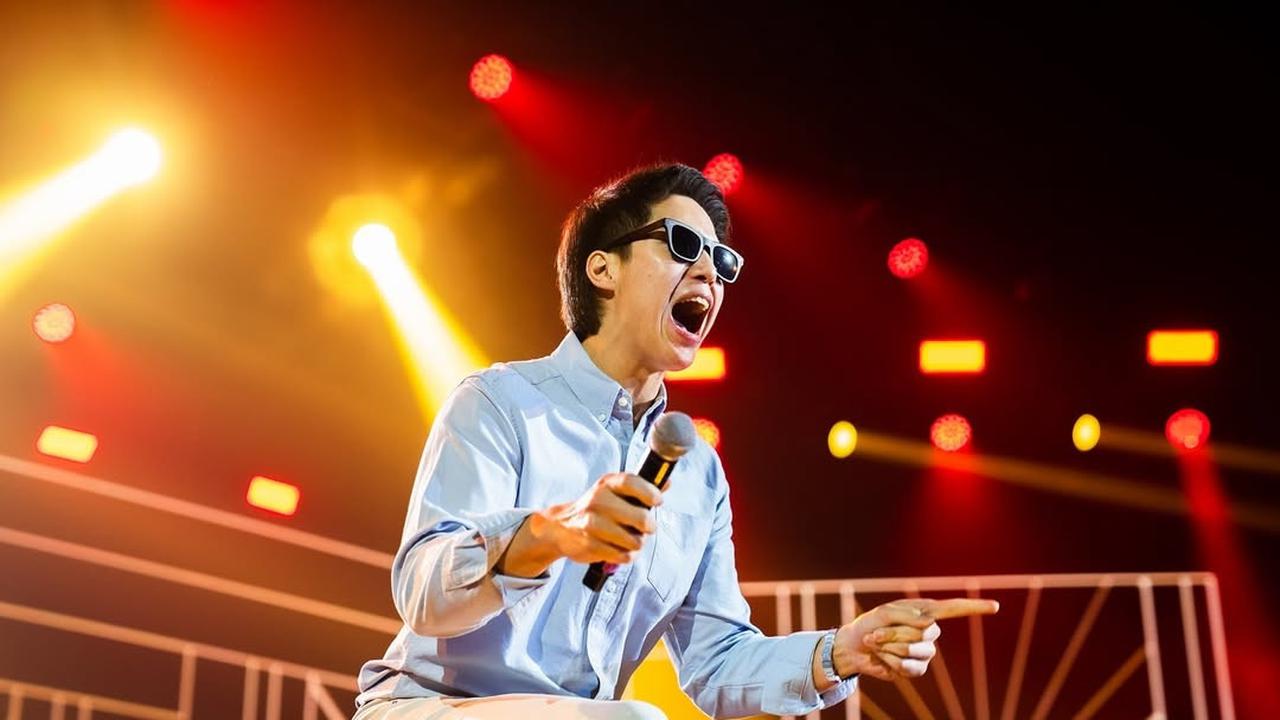 El Rumi Lagi-Lagi Jadi Vokalis Magang The Changcuters, Gayanya Keren!