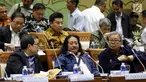 Dirut PT. Indofood Franciscus Welirang (tengah) dan beberapa pengusaha lainnya saat mengikuti RDP antara Panja Limbah dan Lingkungan Komisioner VII dengan Dirjen Minerba di Kompleks Parlemen MPR/DPR-DPD, Jakarta, Rabu (6/3). (Liputan6.com/Johan Tallo)