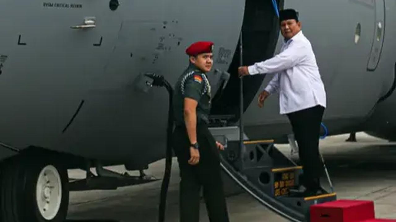 VIDEO: Menhan Prabowo Serahkan Pesawat Super Hercules C-130 ke TNI AU