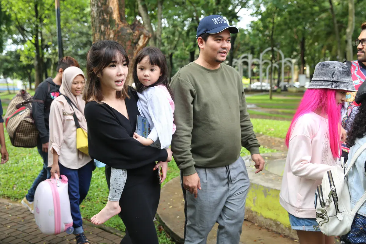 [Fimela] Gisella Anastasia, Gempita Nora Marten, Indra Bekti