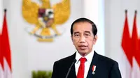 Presiden Joko Widodo (Jokowi) berkomitmen melakukan konservasi laut seluas 32,5 juta hektar pada 2030. Hal itu disampaikan Jokowi dalam acara One Ocean Summit yang diselenggarakan di Prancis, Jumat (11/2/2022) secara virtual.