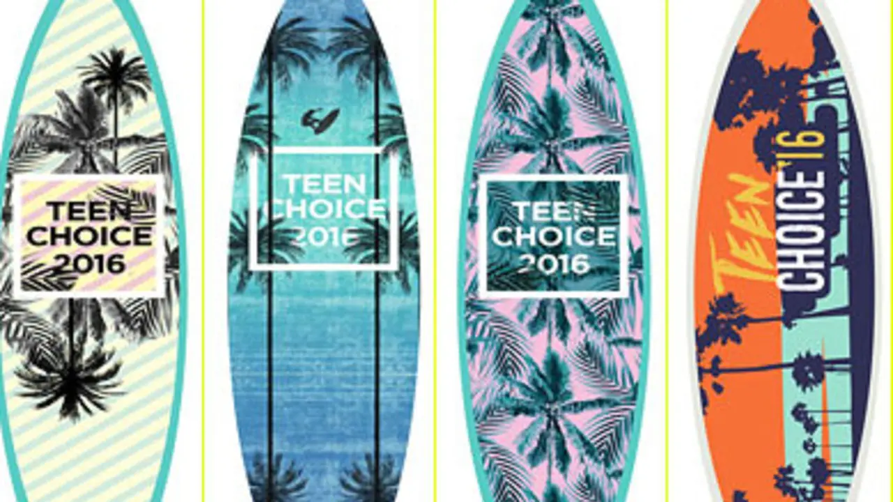 Justin Bieber Berduel dengan Selena Gomez di Teen Choice Awards