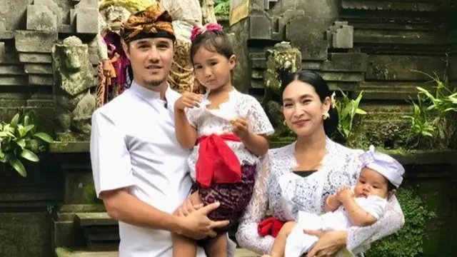 Potret Anggun Selebritas Tanah Air yang Miliki Gelar Bangsawan, Menawan Berkebaya