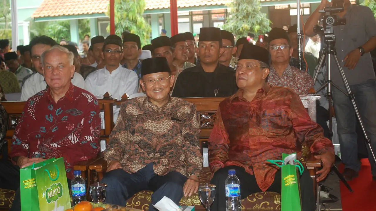 Jejak BJ Habibie di Ponpes Kempek Cirebon