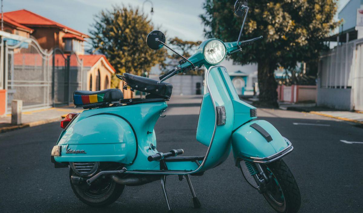 Kata-Kata Vespa Lucu yang Menyimpan Cerita dan Kenangan