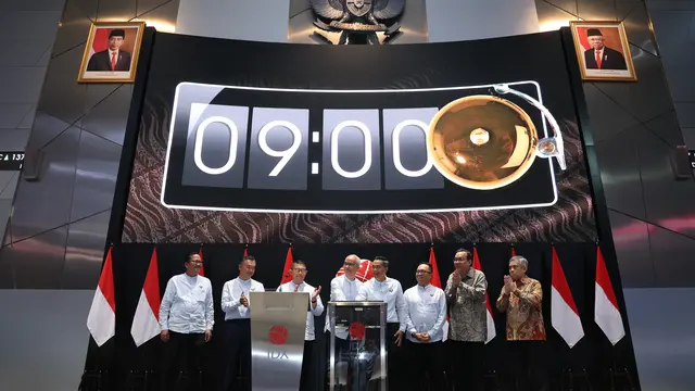 Peresmian pencatatan perdana efek beragun aset syariah berbentuk surat partisipasi sarana multigriya finansial-Bank Syariah Indonesia-EBAS-SP-SMF-BRIS01, Senin, (19/6/2023). (Foto: BEI)