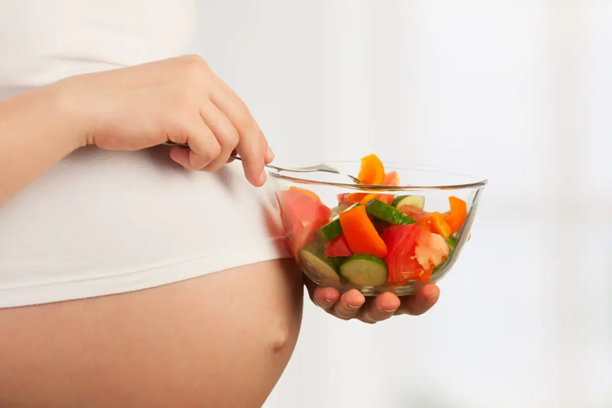 5 Makanan Terlarang Bagi Wanita Hamil