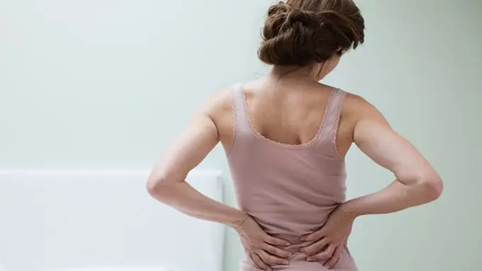 Redakan sakit pinggang pakai bawang putih,/Copyright dealpain.net