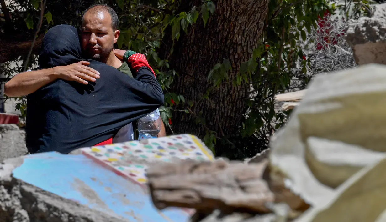 Gempa berkekuatan magnitudo 6,8 ini merupakan gempa terkuat yang melanda Maroko sejak pencatatan dimulai. (Photo by FETHI BELAID / AFP)