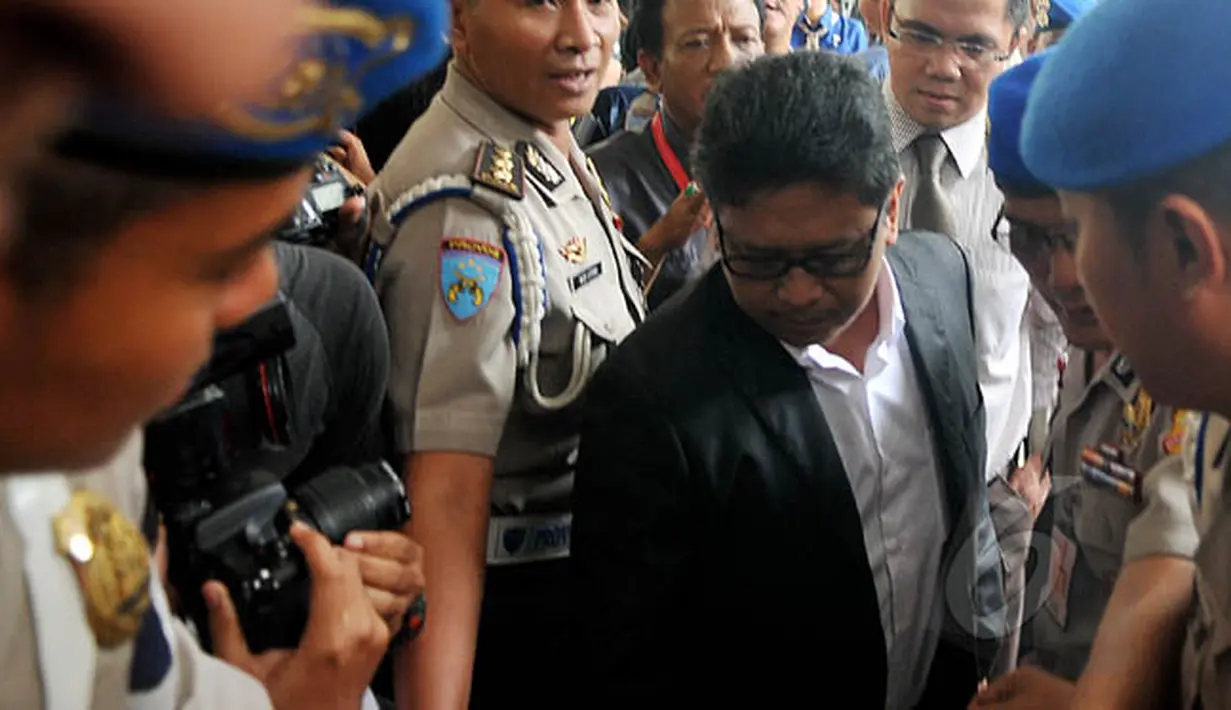 Plt Sekjen PDIP, Hasto Kristiyanto mendatangi memenuhi panggilan penyidik Mabes Polri, Jakarta, Selasa (3/2/2015). (Liputan6.com/Johan Tallo)
