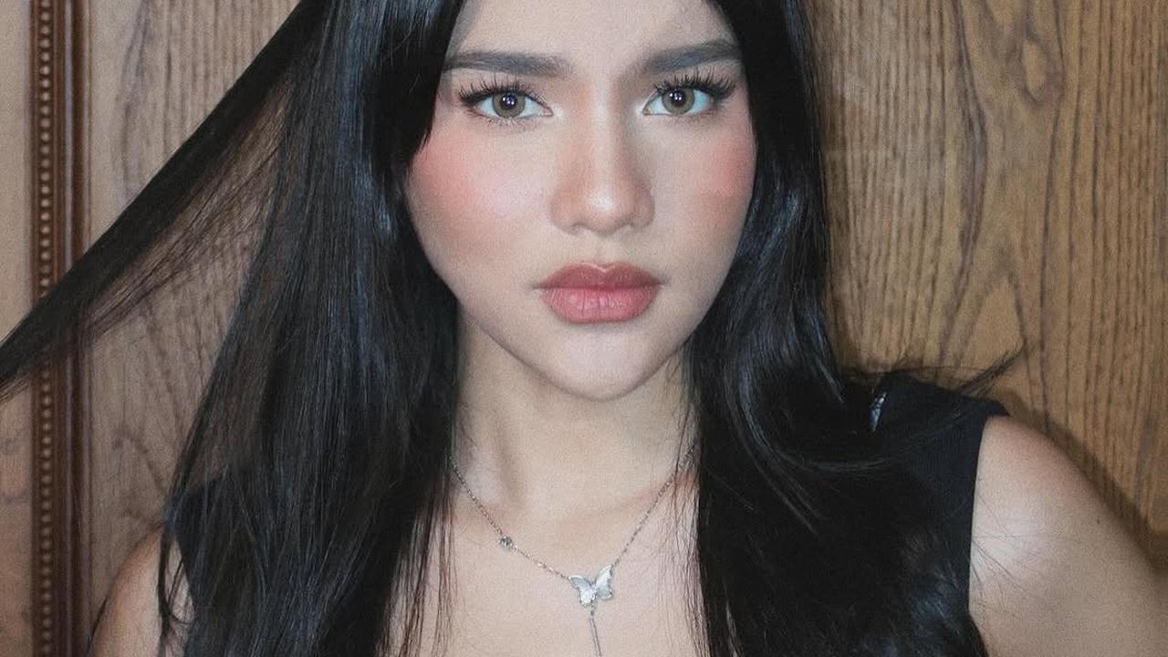 Potret Terbaru Davina Karamoy, Ekspresi dan Pose-Posenya Masih Beraura Maut