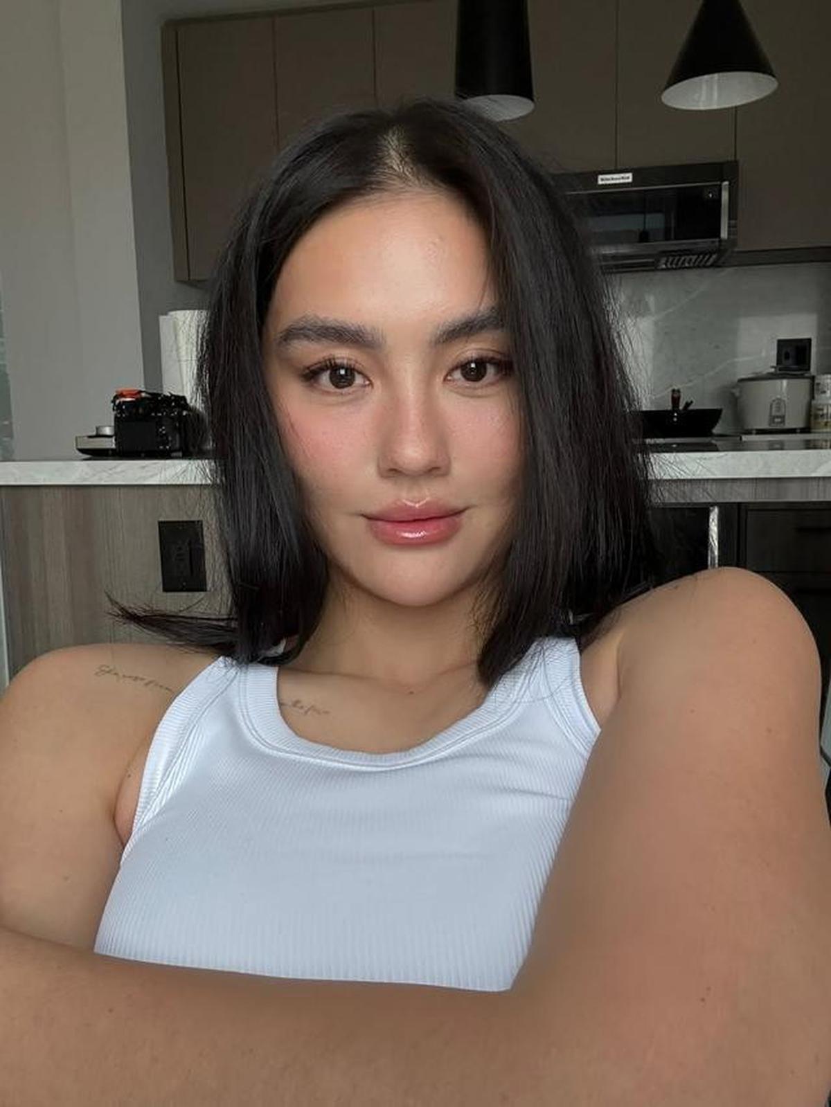 Agnez Mo Tangkis Rumor Terjebak di Dubai Gara-gara Israel dan AS Serang Iran: Saya Baik-Baik Saja
