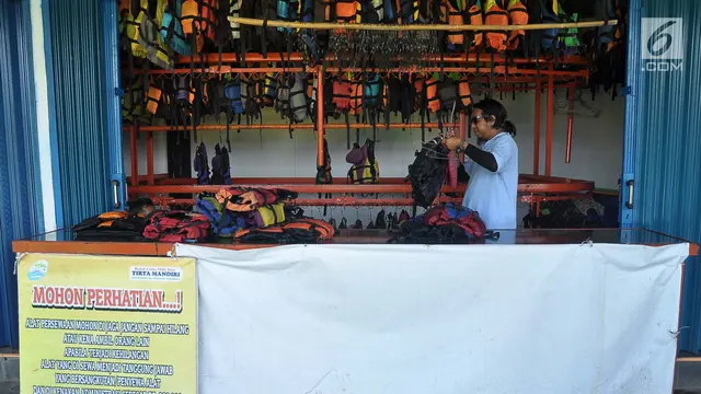 Sensasi Swafoto Dalam Air di Kolam Renang Umbol Ponggok