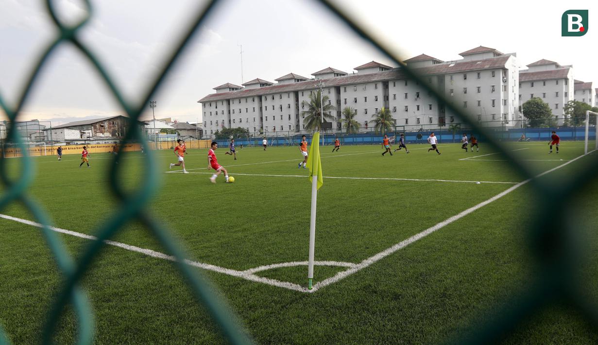 Lapangan Ingub Muara Angke ini memiliki luas lahan sebesar 12.500 meter persegi. (Bola.com/M Iqbal Ichsan)