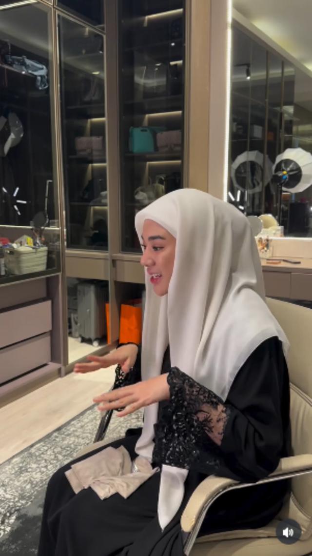 Penampakan walk in closet Clara Shinta: Desain minimalis tapi tampak mewah, bak butik mahal