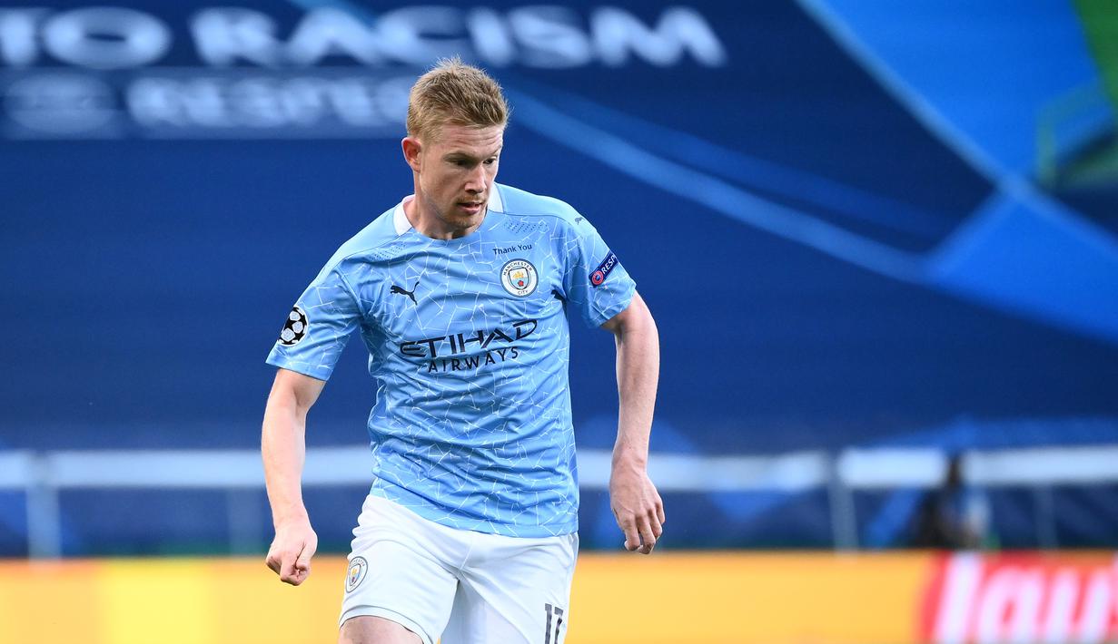 3. Kevin De Bruyne (Manchester City) - Gelandang asal Belgia ini menjadi sosok vital di lini tengah Mancester City di kompetisi Liga Champions 2019/2020. Kevin De Bruyne mendapatkan nilai 7.66 dari semua penampilannya di kompetis Liga Champions musim ini. (AFP/Franck Fife)