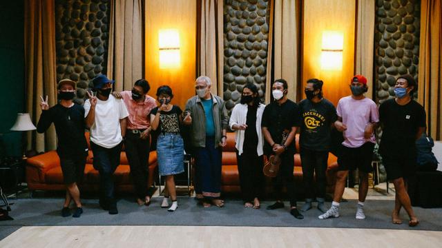 Iwan Fals dan Syarikat Idola Remaja