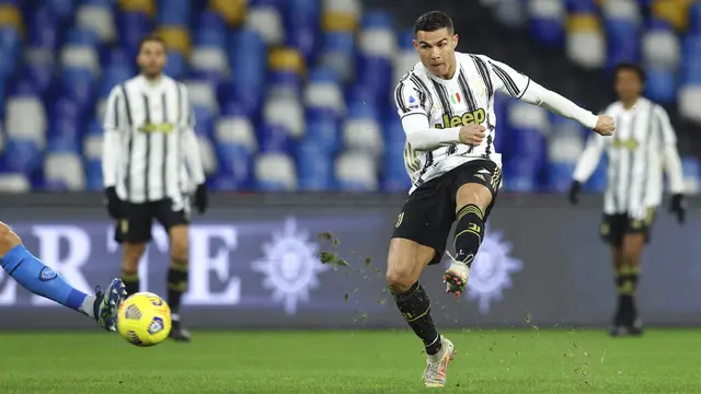 FOTO: Tumbang di Markas Napoli, Juventus Gagal Dekati Duo Milan di Klasemen Liga Italia
