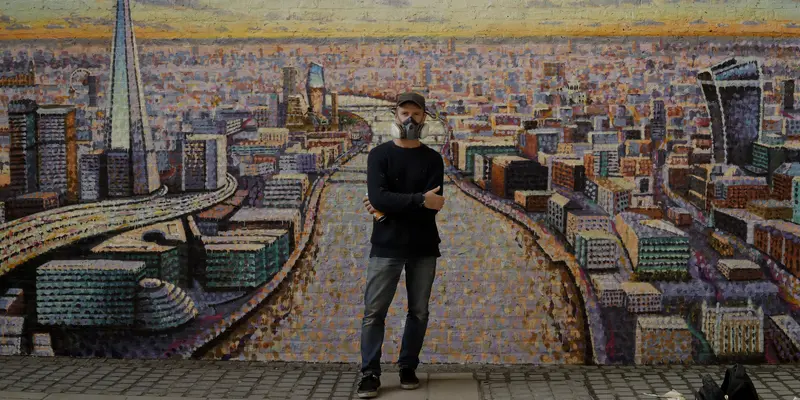 Mural Lanskap Kota London Buatan Seniman Jalanan Australia