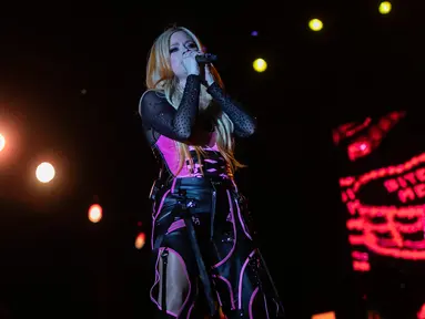Penyanyi sekaligus penulis lagu asal Kanada, Avril Lavigne tampil dalam festival musik Rock in Rio di Rio de Janeiro, Brasil, 9 September 2022. Penampilan Avril Lavigne di Rock in Rio menuai banyak keluhan. (AP Photo/Bruna Prado)