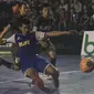 Suasana laga Adira FC melawan Merah Jaya Bekasi pada Grand Final Super Soccer Futsal Battle 2017 di Bintaro Xchange, Tangerang, Minggu (22/10/2017). Adira FC menang adu penalti atas Merah Jaya Bekasi. (Bola.com/Vitalis Yogi Trisna)