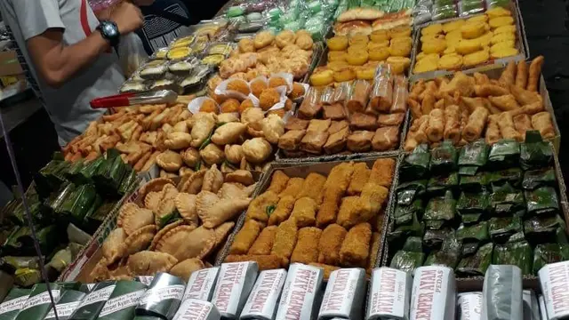 Cari Jajanan Pasar dan Kue Lezat lagi Murah, Yuk ke Pasar Kue Subuh Senen