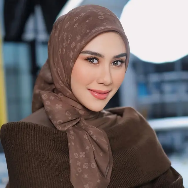 6 Artis Ini Putuskan Berhijab di Tahun 2024, Akui Masih Belajar Tampil Tertutup