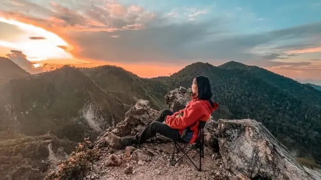 Pendaki saat berada di Gunung Ambang