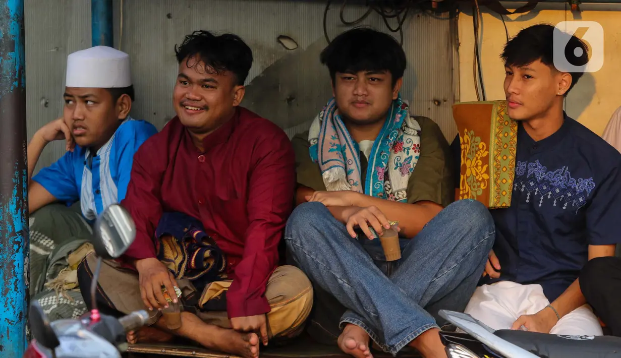 Keputusan tersebut ditetapkan setelah melaksanakan sidang Isbat yang dihadiri sejumlah organisasi keagamaan pada 27 Mei 2025. (Liputan6.com/Herman Zakharia)