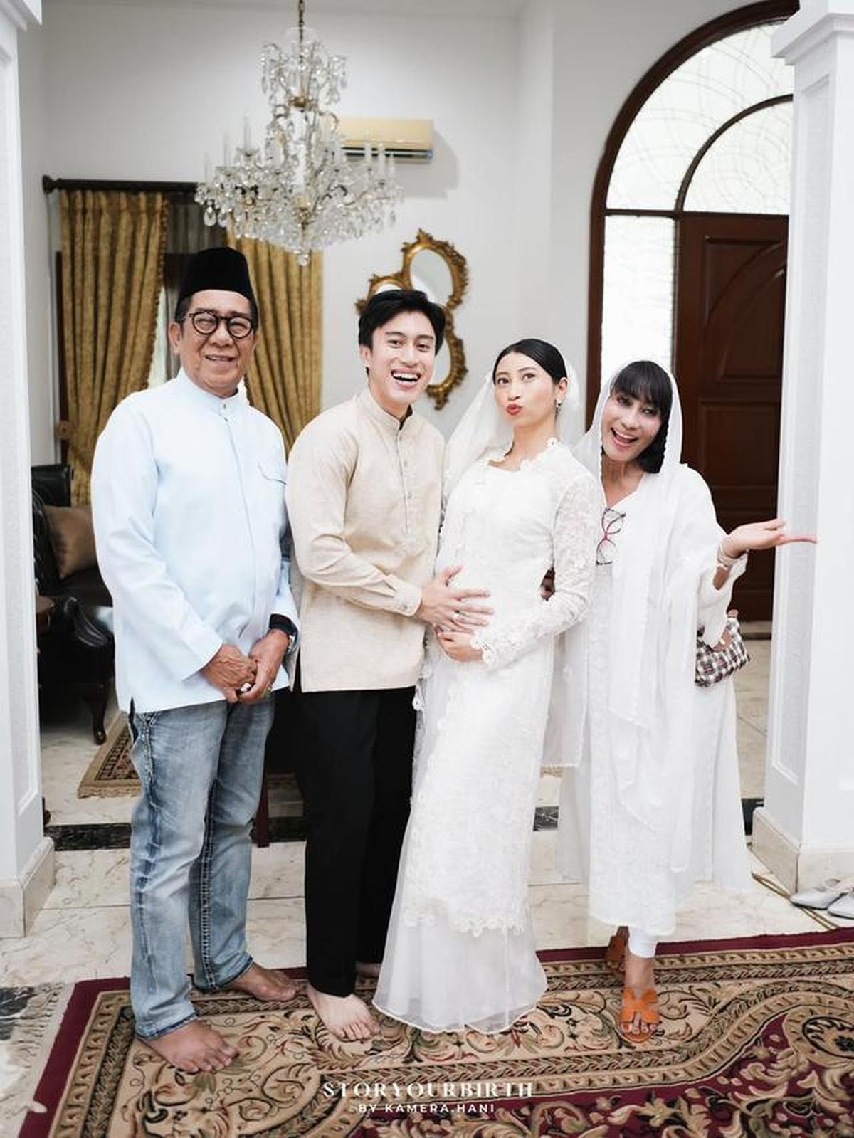 6 Momen Tasyakuran 4 Bulan Kehamilan Istri Ragahdo, Calon Cucu Pertama Yayuk Suseno