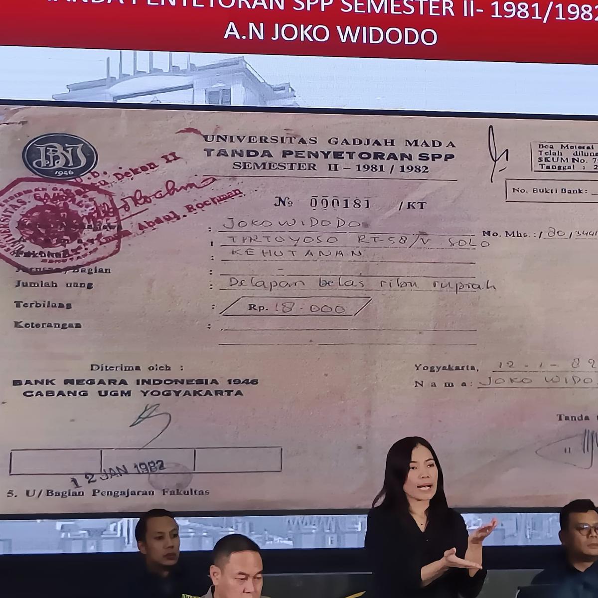Bareskrim perlihatkan ijazah Jokowi