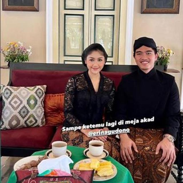 Jelang Menikah, Ini Potret Kaesang dan Erina Gudono Ziarah ke Makam Raja Mangkunegara