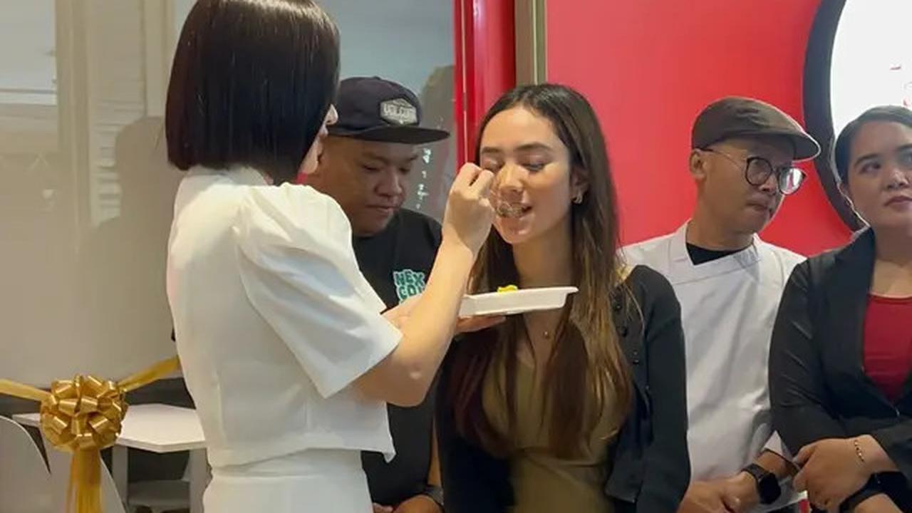 Foto Dearly Djoshua dan Putrinya yang Jarang Terekspos, Sama-Sama Cantik dan Memesona