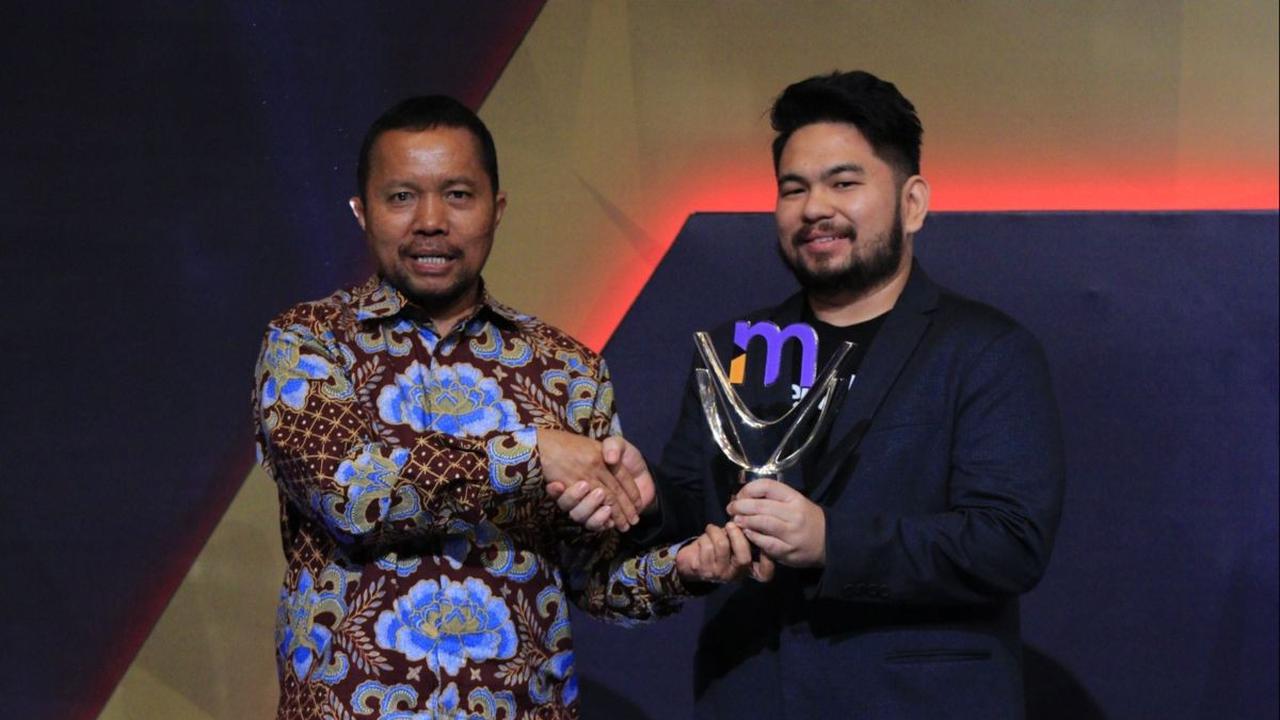 4.⁠ ⁠Pemerintah Kabupaten Trenggalek