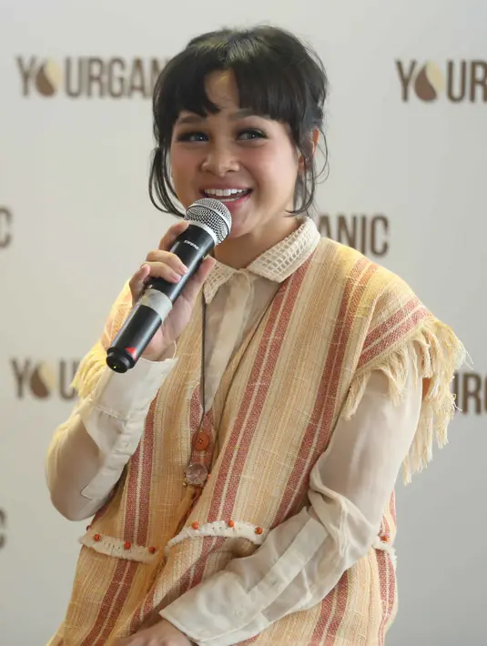 Demi menjaga kebutuhan gizi dalam tubuhnya, Andien memperbanyak protein dan sayur-sayuran. Dan untuk karbohidrat dan gula, hanya konsumsi dua kali dalam seminggu. (Nurwahyunan/Bintang.com)