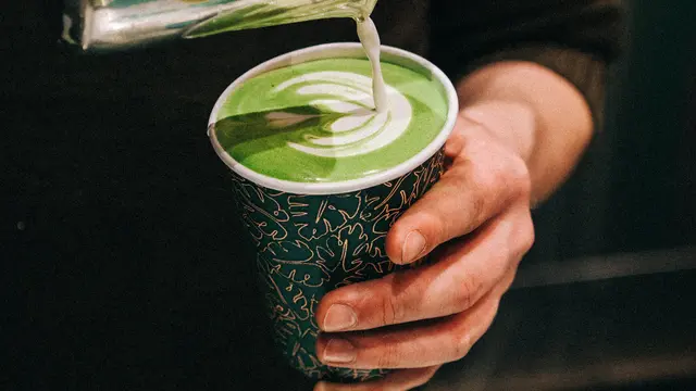 Matcha Terbuat dari Apa? Pahami Tingkatan Kualitas dan Perbedaannya dengan Teh Hijau Biasa