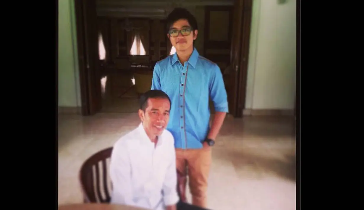 Pada 8 April, Kaesang mem-posting fotonya bersama sang ayah yang kini menjadi Presiden terpilih, Jokowi. (instagram.com/kaesangp)