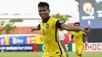 Nama pertama ada Safawi Rasid. Meski gagal mengantarkan Malaysia ke babak semifinal, ia berhasil menjadi salah satu top skor di ajang Piala AFF 2020. Safawi tercatat telah melesatkan empat gol, dengan rincian, satu gol kegawang Kamboja dan hattrick saat melawan Laos. (affsuzukicup)