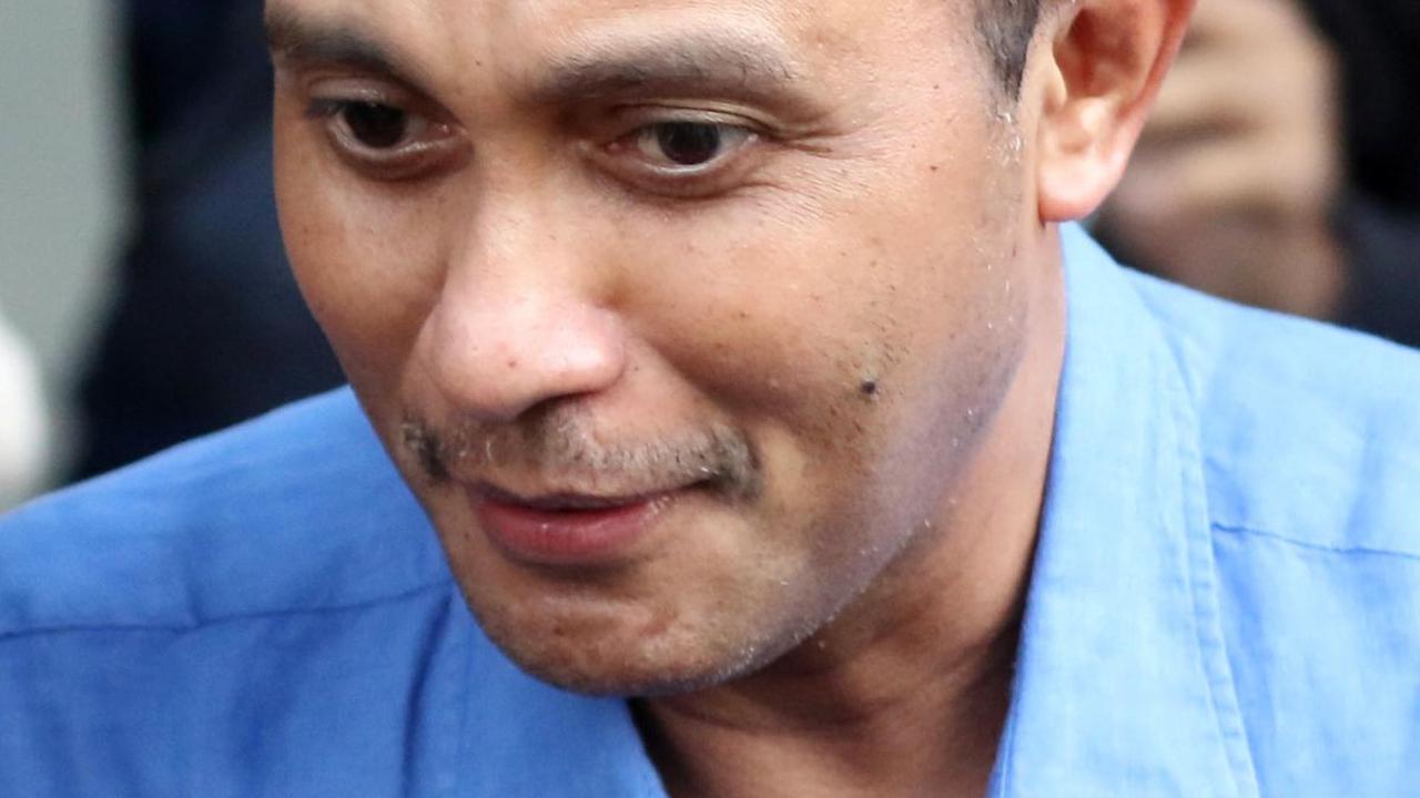 Seusai menjalani klarifikasi, Eddy Hiariej tak banyak bicara. Dia memilih bungkam ketika dicecar pertanyaan awak media.