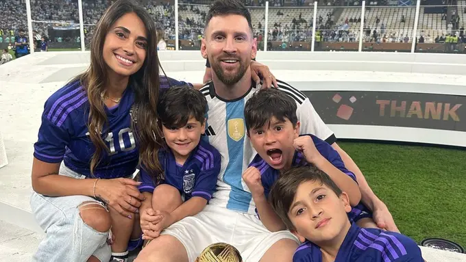 Potret Bahagia Lionel Messi Rayakan Kemenangan Argentina Bareng Keluarga