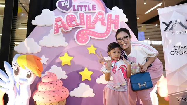 [Bintang] Ayu Dewi