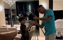 Potret El Barack Anak Jessica Iskandar Belajar Main Golf dari Vincent Verhaag, Akrab Bak Ayah-Anak Kandung