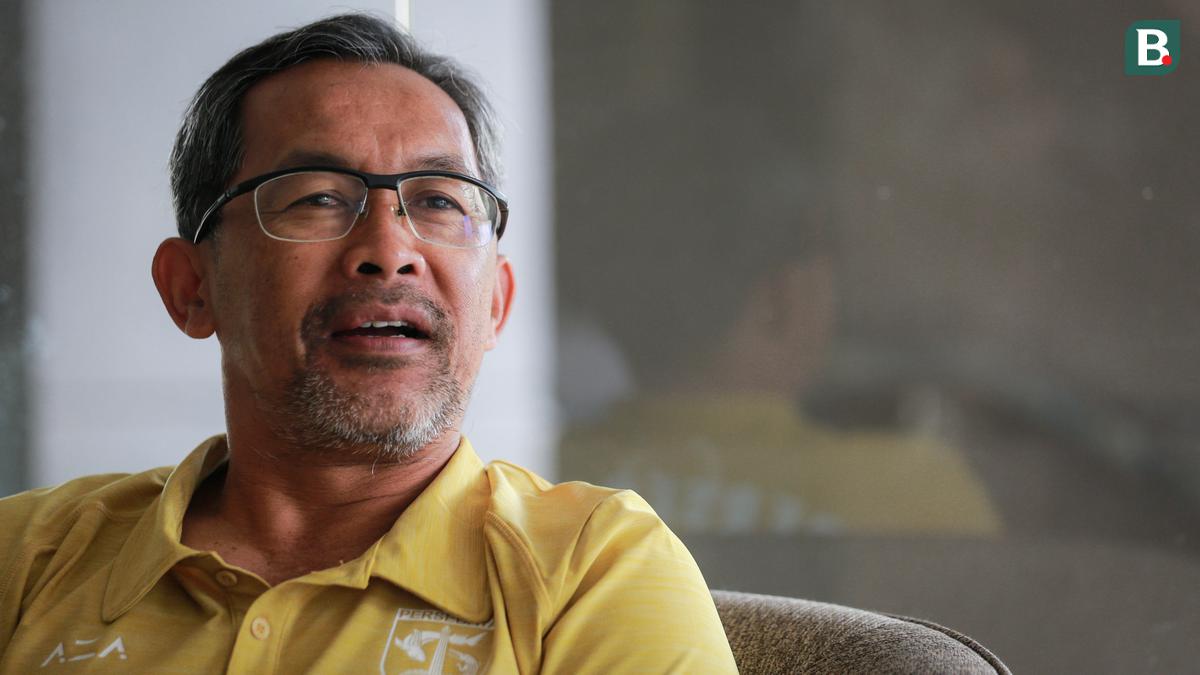 Kado Ulang Tahun ke-58 Persela, Aji Santoso Kembali Jadi Pelatih Kepala: Ayo Berjuang Bersama