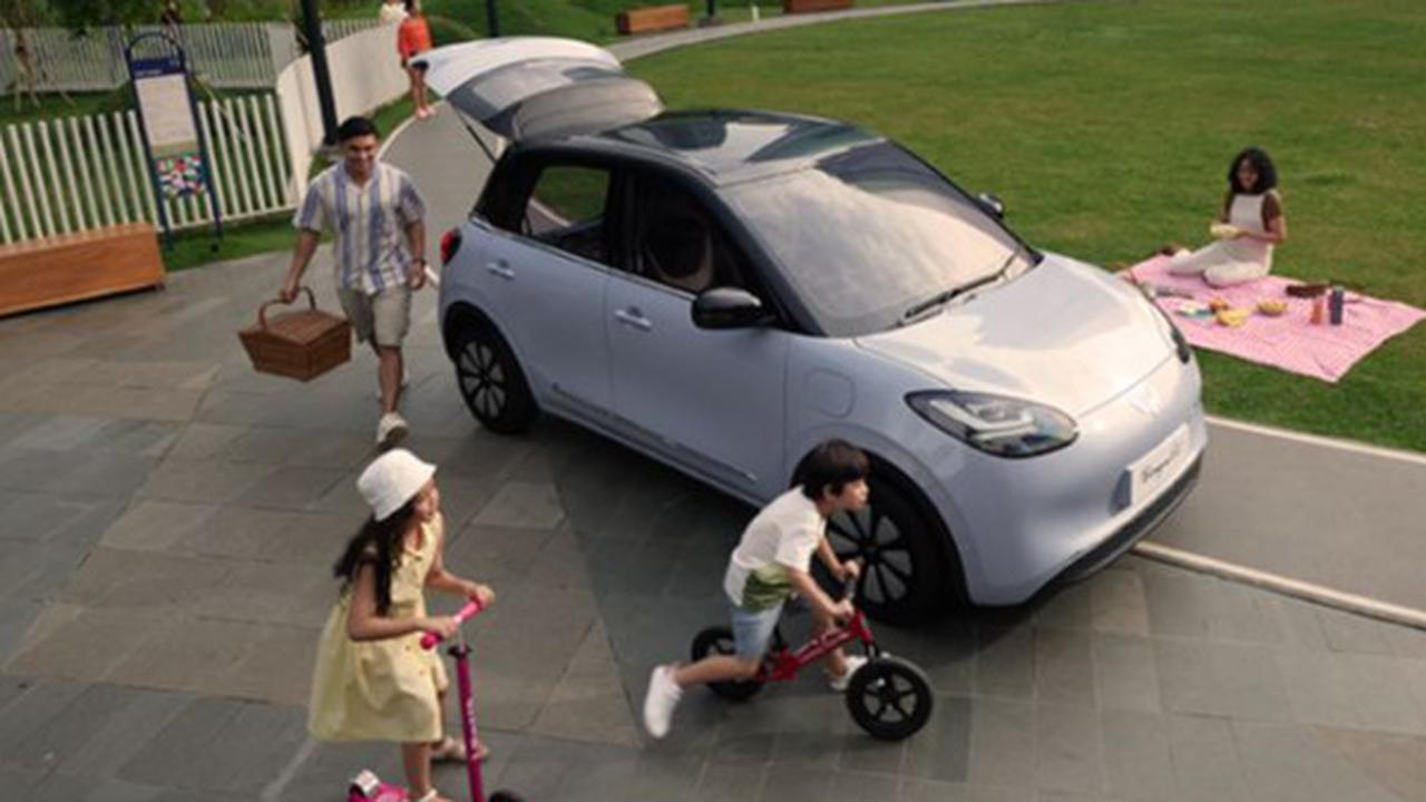 Harga Terbaru Wuling Binguo EV pada April 2025, Mobil Listrik Bergaya Retro dengan Teknologi Modern